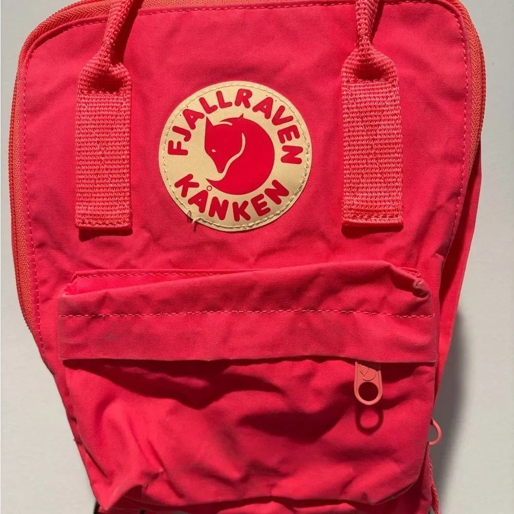 Fjällräven Kånken Mini Backpack Pink